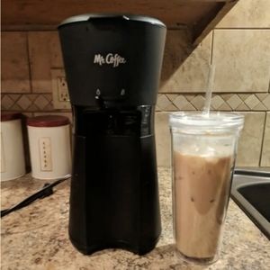 Mr. Coffee Iced Coffee Maker with 22oz Reusable Tumbler and Coffee Filter